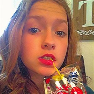 Meet your Posher, Alexia